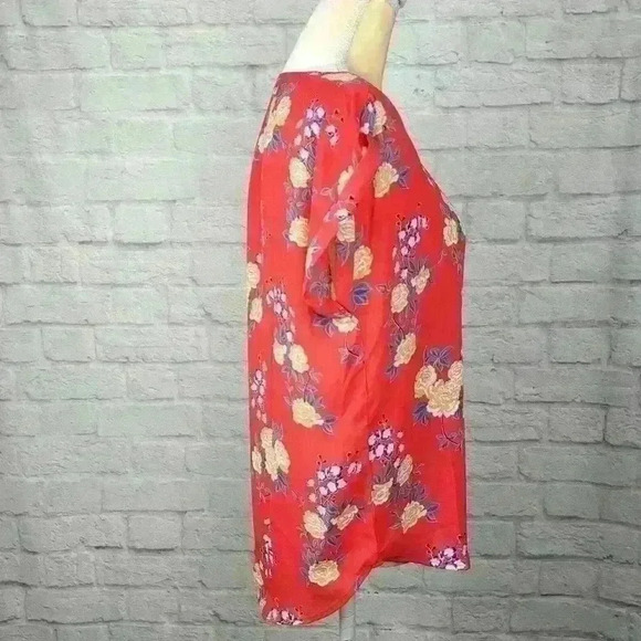 Pink Rose Floral Short Sleeve Blouse  Crew Neck - Picture 5 of 7